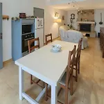 3 Bedroom In Σπίτι διακοπών *