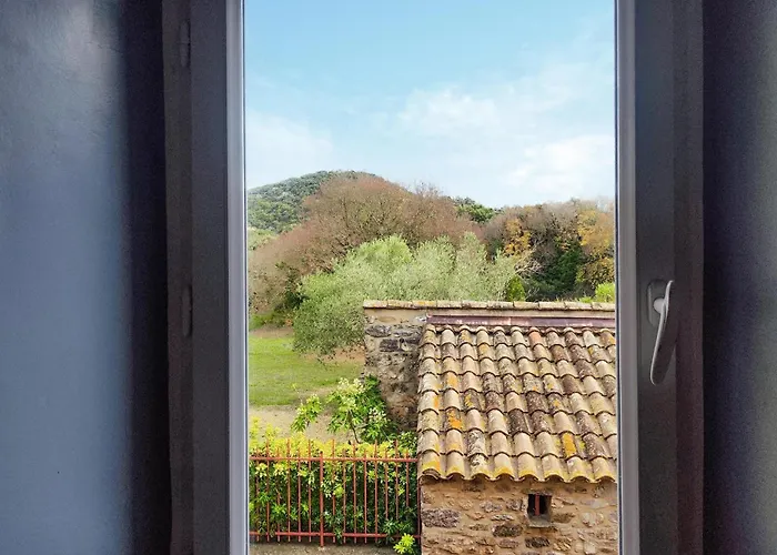 2 Bedroom Awesome In 度假居 Pardailhan